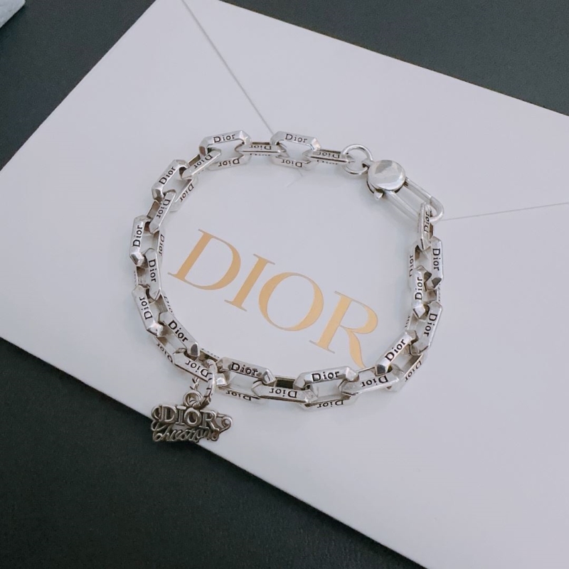 chr1st1an D10r necklaces